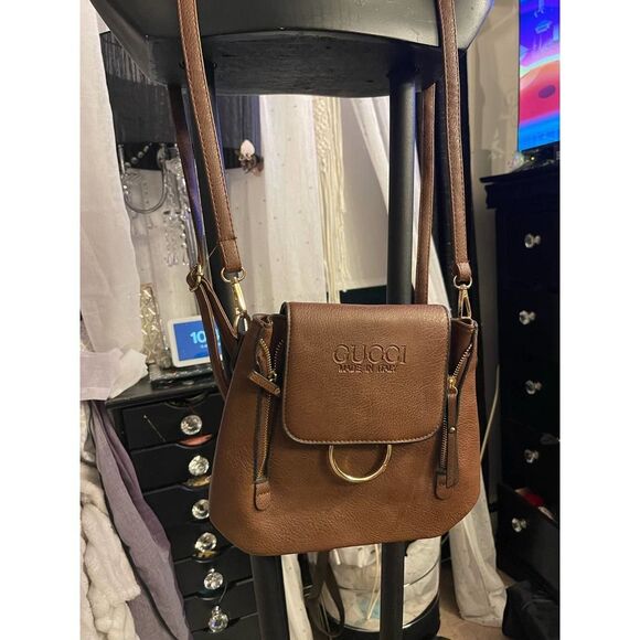 Brown vegan leaTher convertible backpack minibag - Picture 3 of 6